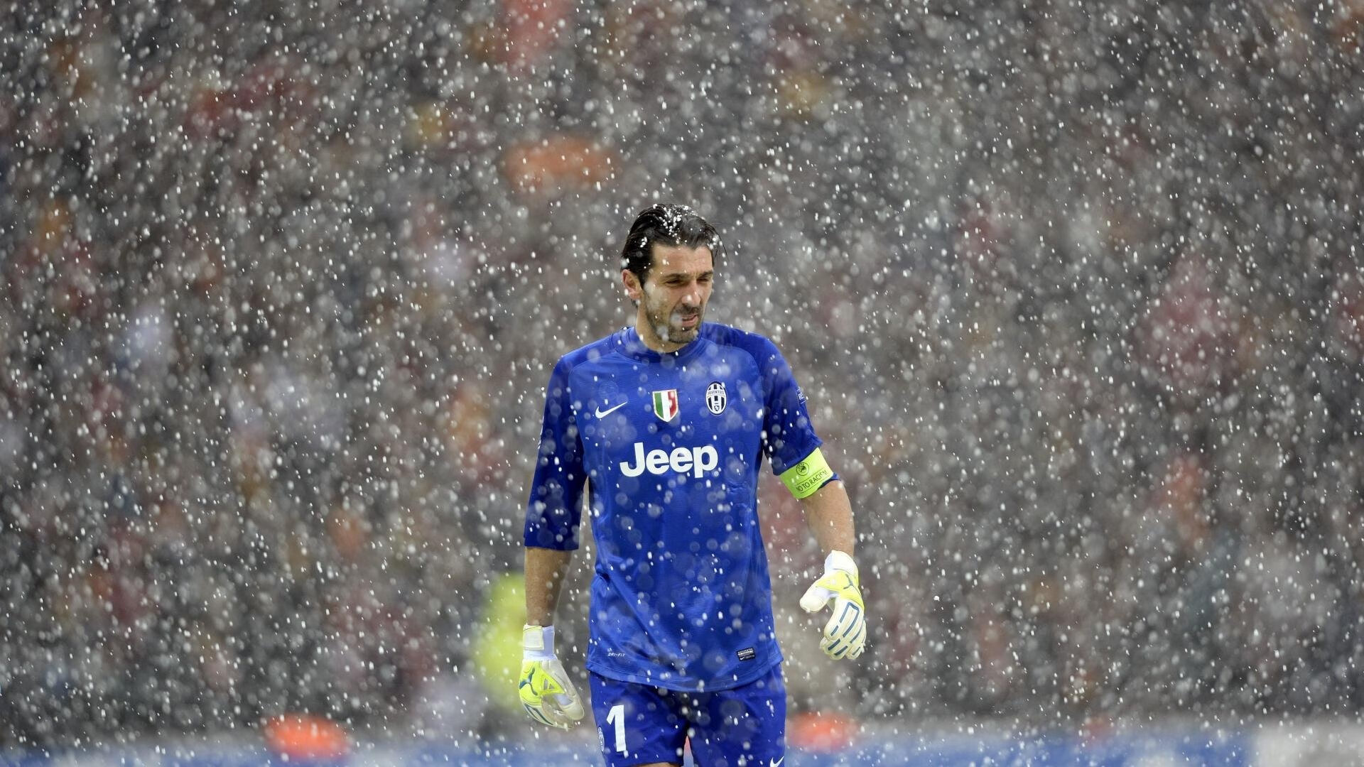 老鹰最后时刻惊险逆转篮网,戈贝尔意外成为关键先生